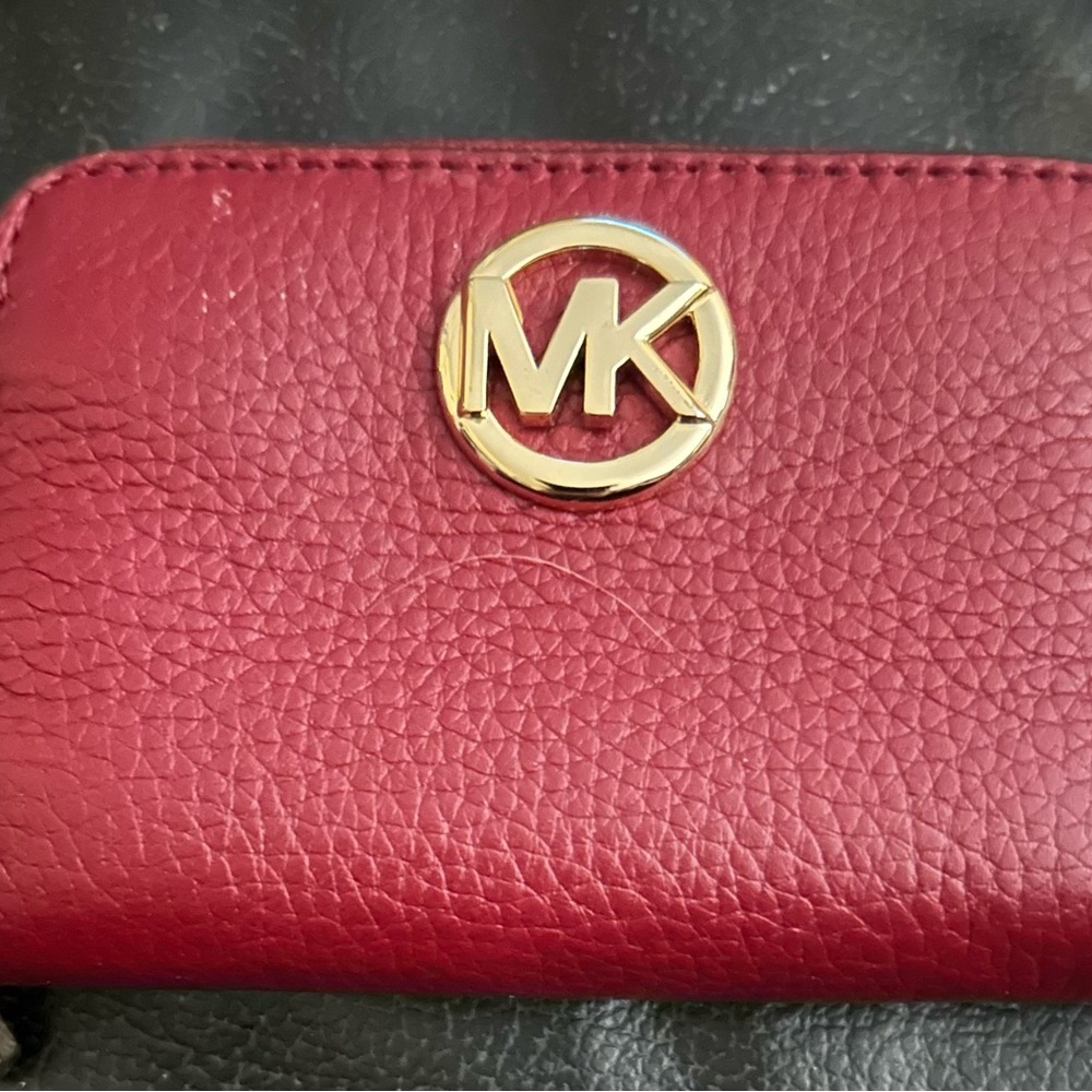 Michael Kors Riley Large Leather Back Pack Mulberry Red /Gold Studs and Wallet - Picture 6 of 8
